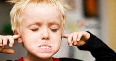 كيفية التعامل مع الطفل العنيد 