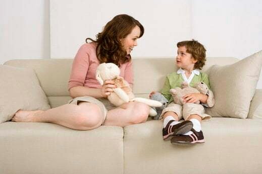 كيفية التعامل مع الطفل العنيد 