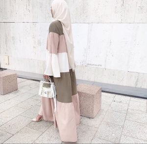 أجمل عبايات ملونة 2021 بيج - زهر - ابيض