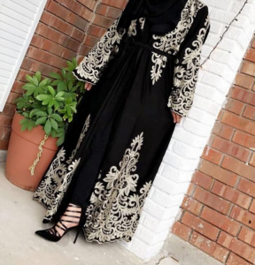 اجمل موديلات عبايات مطرزة - تطريز فضي