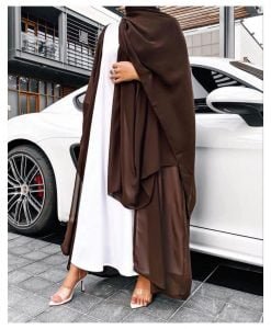 أجمل عبايات ملونة 2021 - بني - ابيض