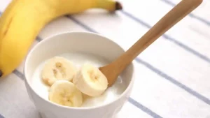 ماسك الحليب والموز للشعر المصبوغ ماسك الحليب والموز للشعر المصبوغ