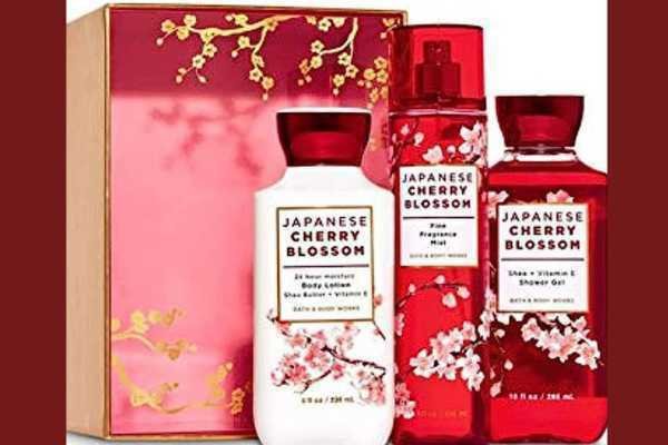 أفضل عطور باث أند بدي، جابانيز شيري بلوسوم